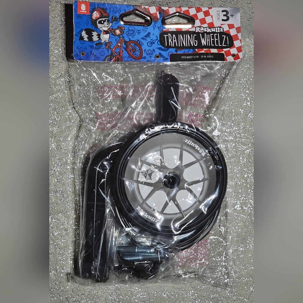 Raskullz Training Wheelz Ages 3+ (NEW)
